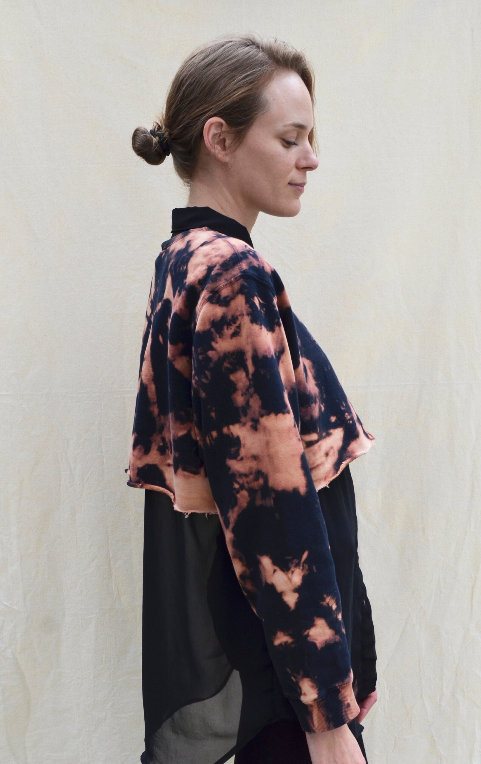 REVERSE TIE DYE | vintage Northern Reflections cropped sweatshirt