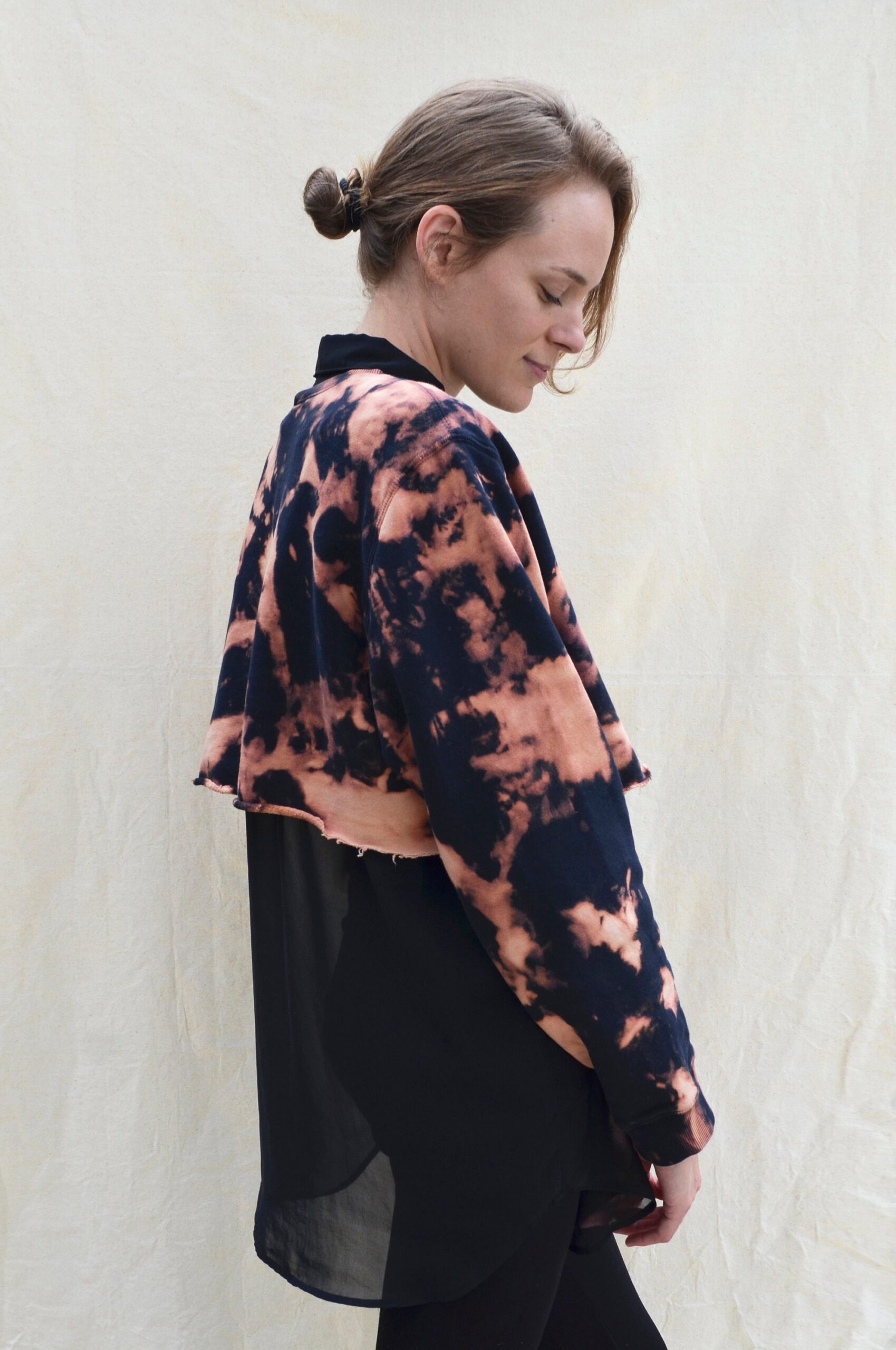 REVERSE TIE DYE | vintage Northern Reflections cropped sweatshirt