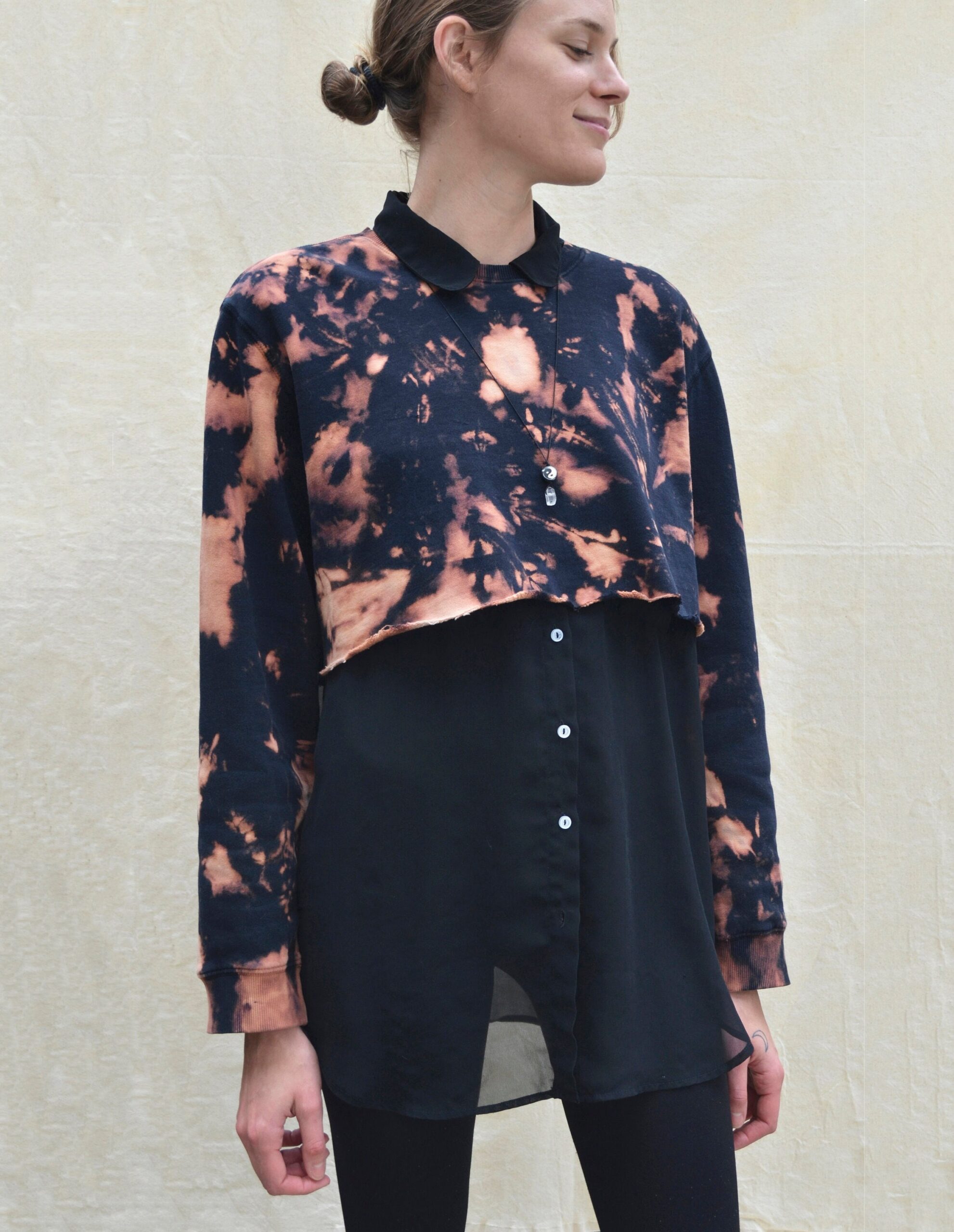 REVERSE TIE DYE | vintage Northern Reflections cropped sweatshirt