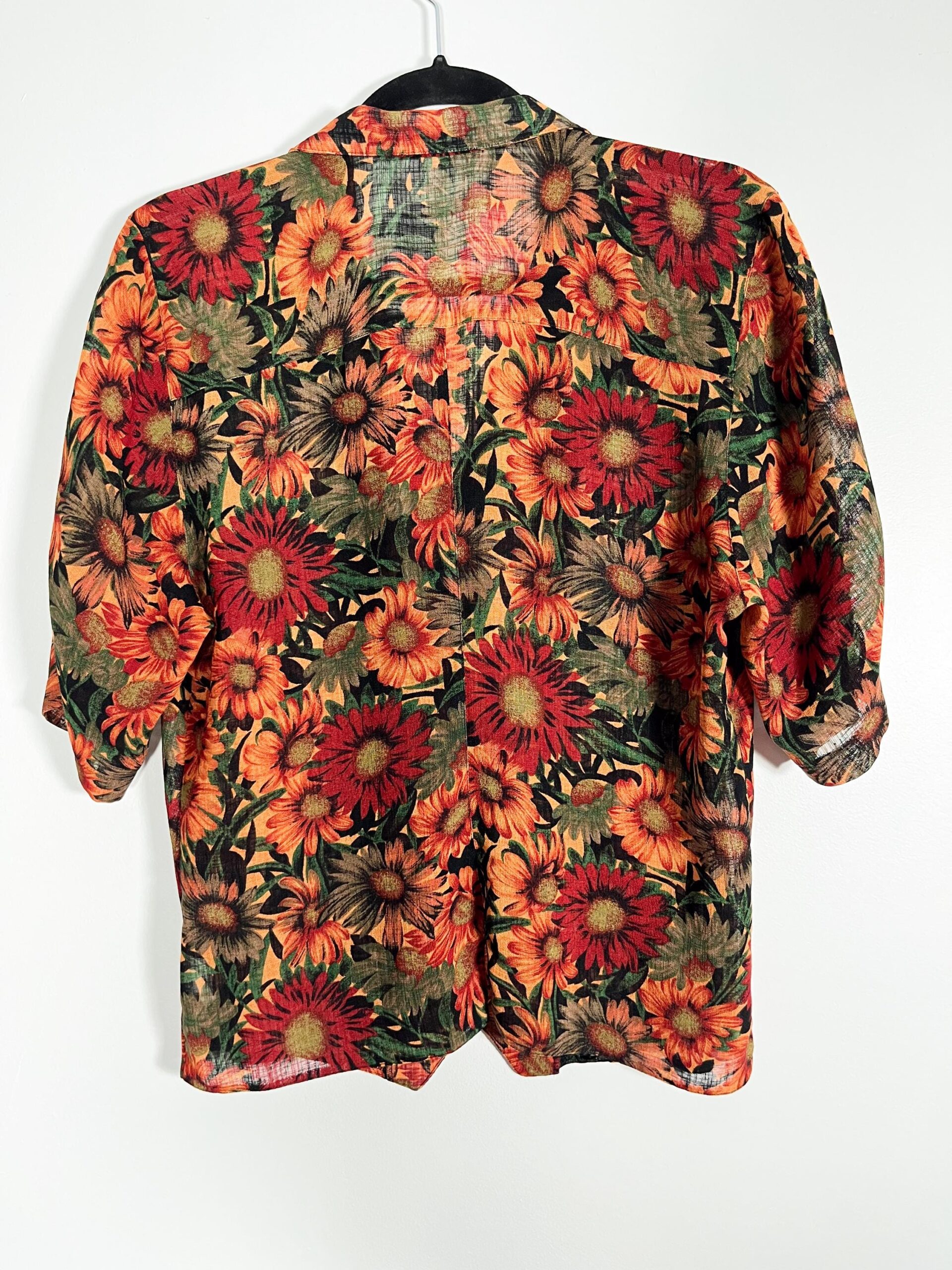 Vintage 80's/90's short sleeved blouse with sunflowers - medium