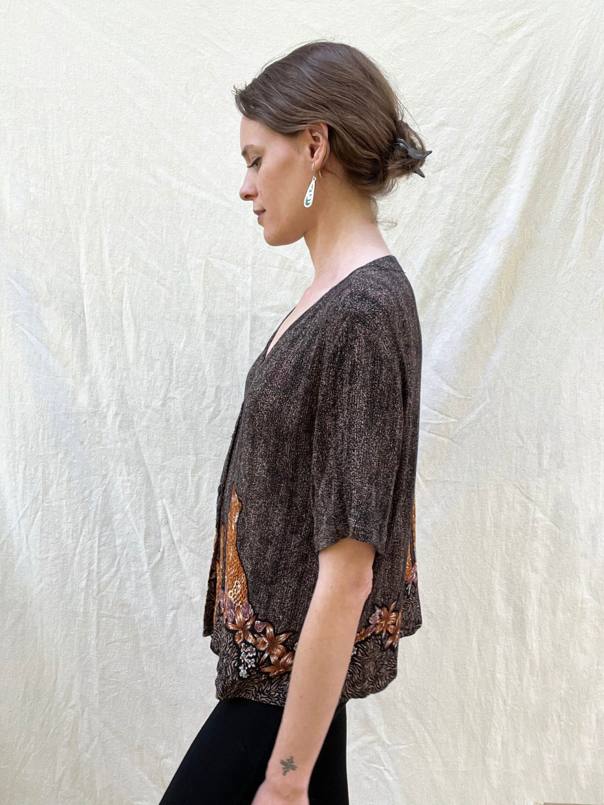Vintage leopard button up blouse