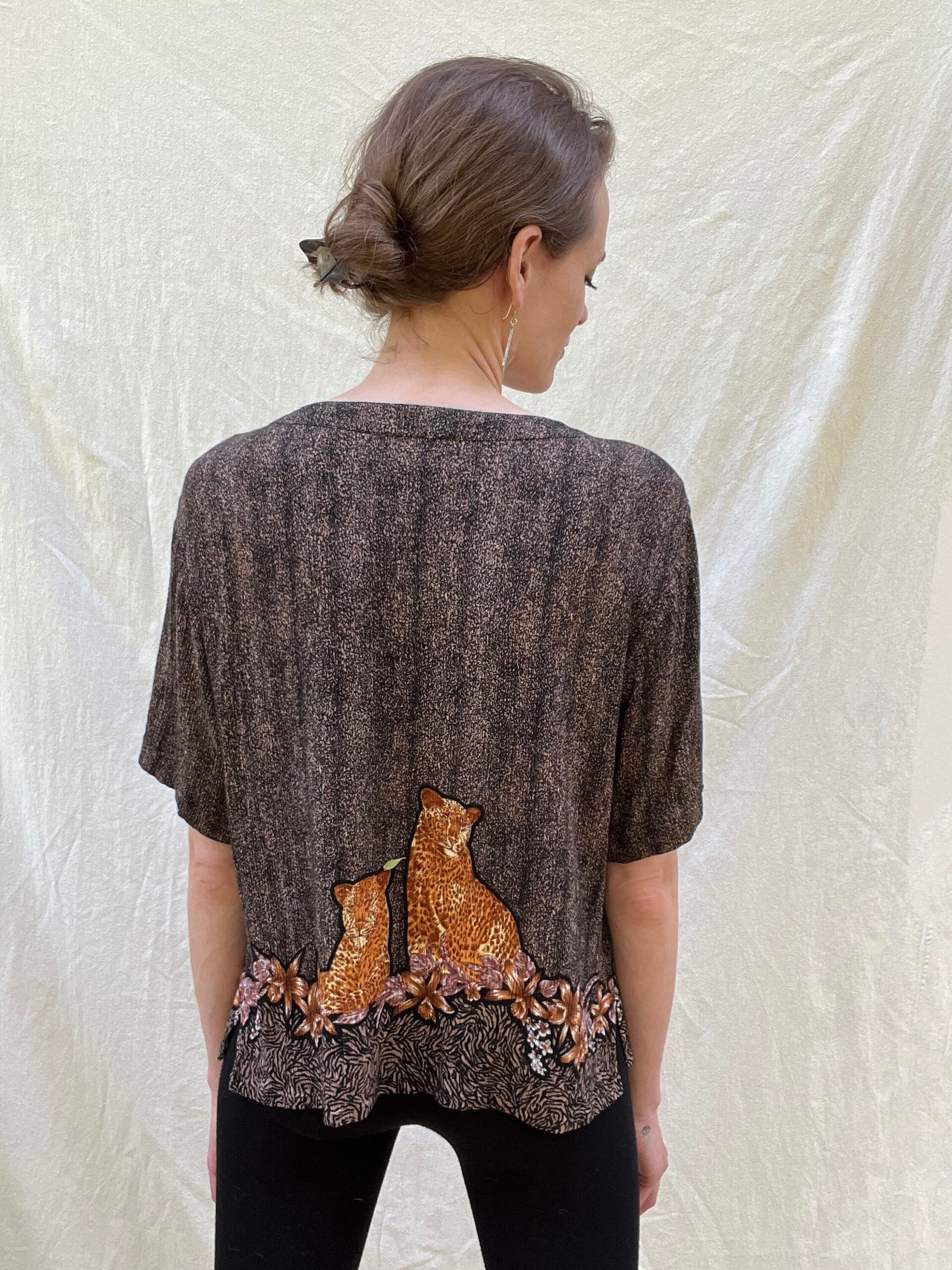 Vintage leopard button up blouse