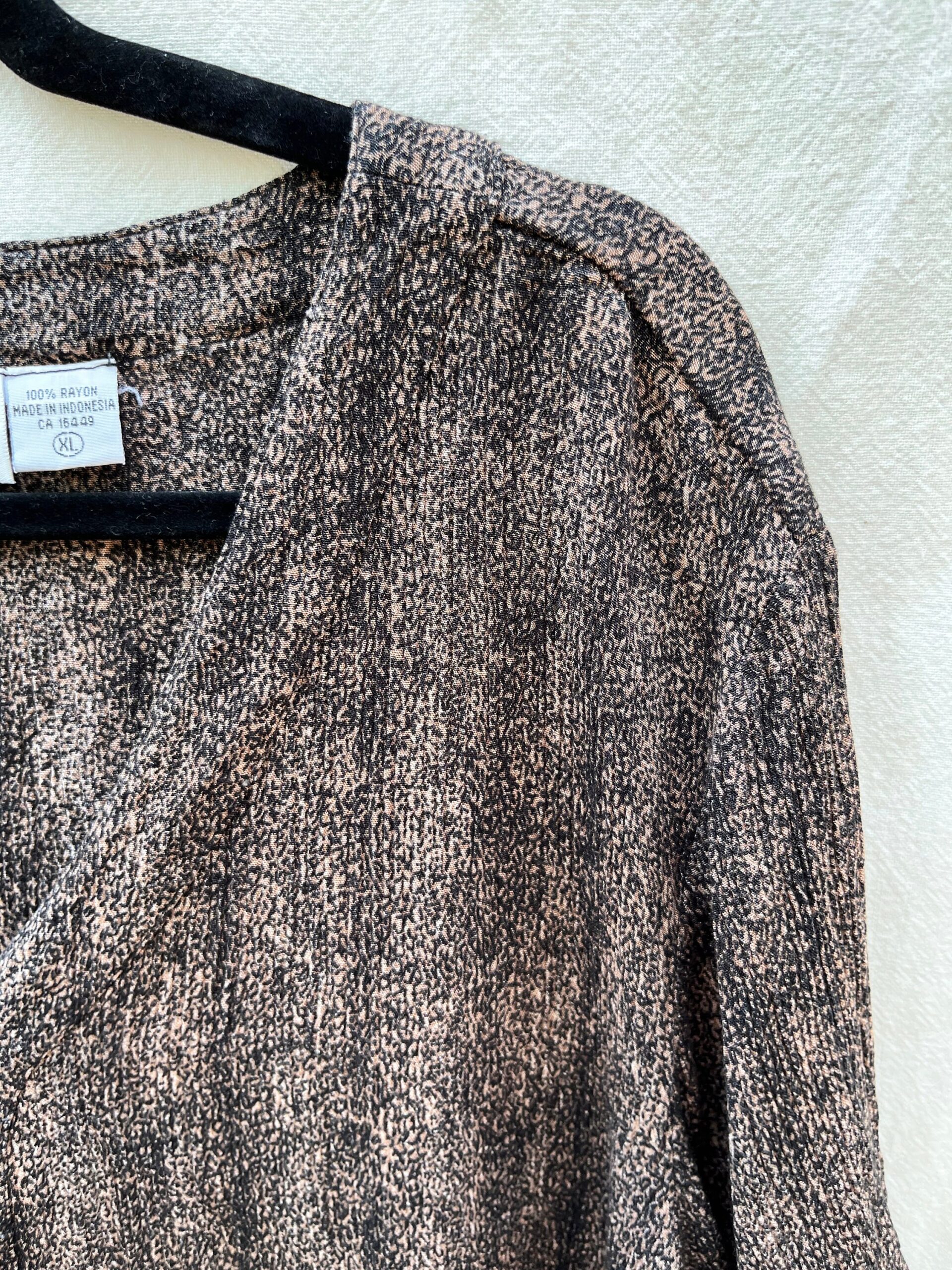 Vintage leopard button up blouse