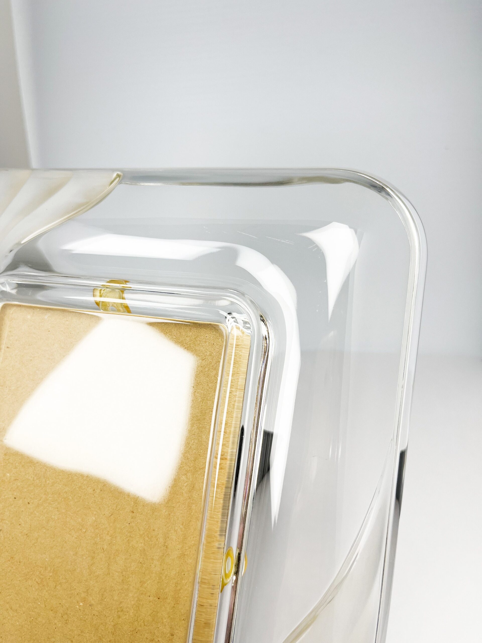 Vintage 80s/90s glass frame with frosted swirl details