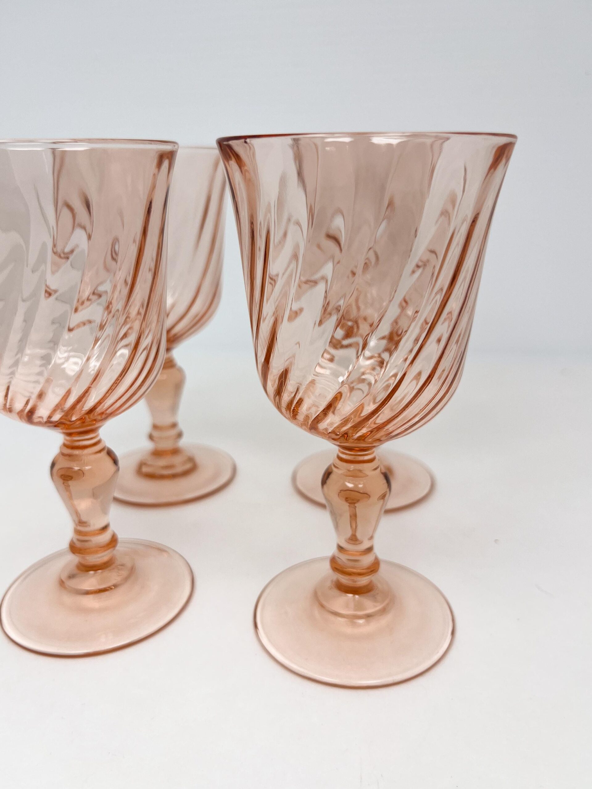 Pink Swirl Arcoroc 3 oz Liqueur / Cordial Glasses - Set of 4