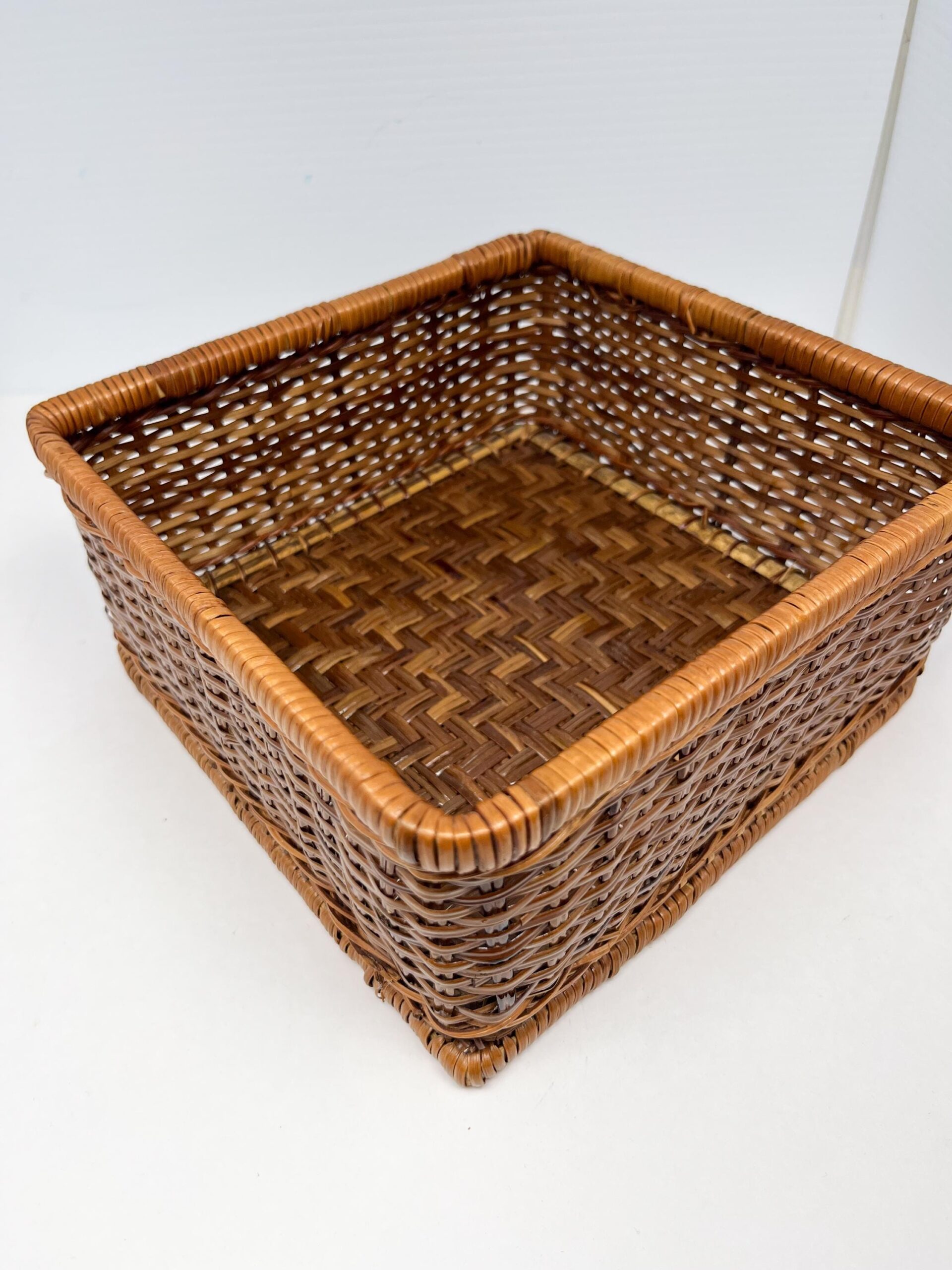 Vintage 90s wicker square basket