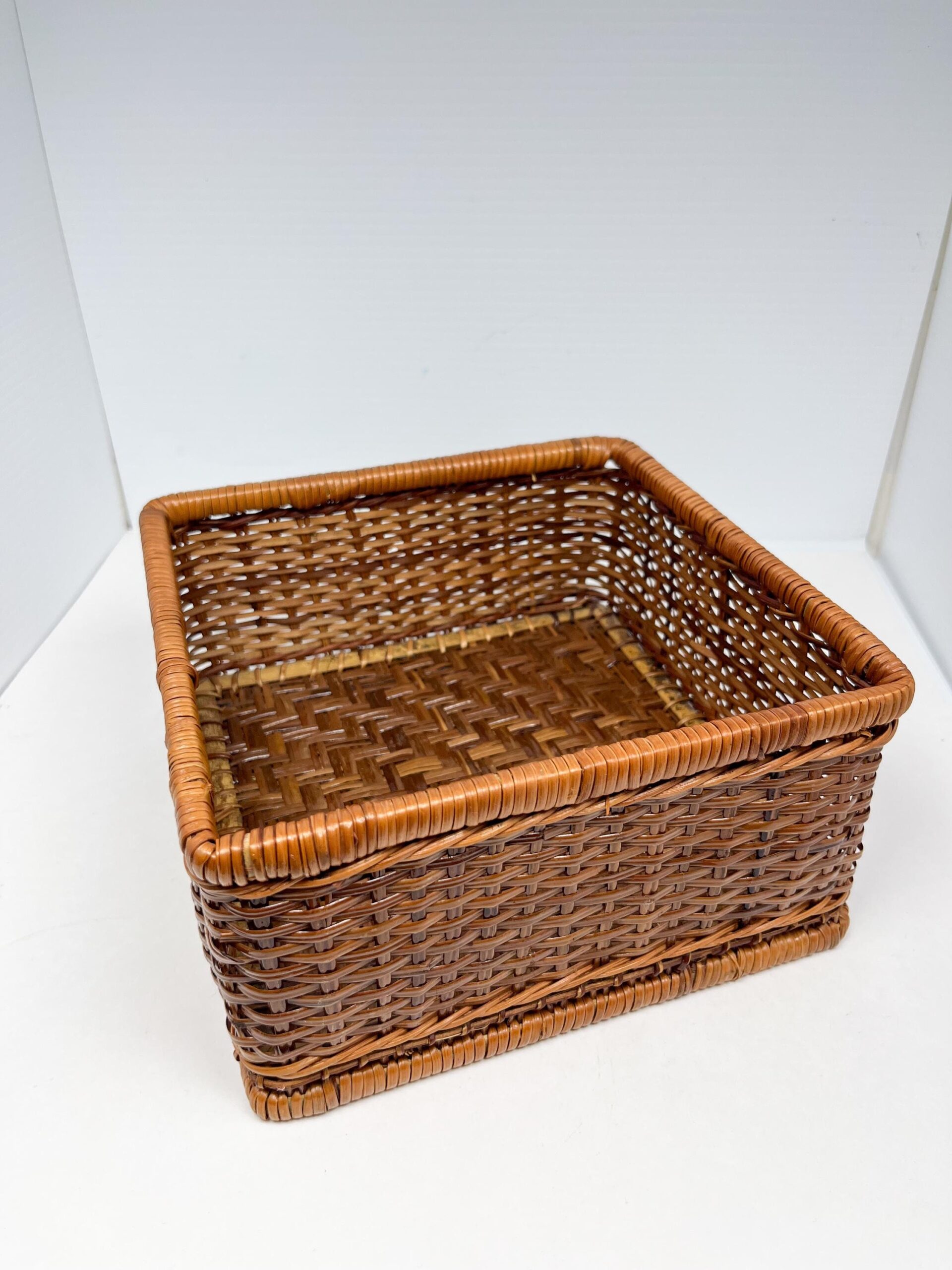 Vintage 90s wicker square basket