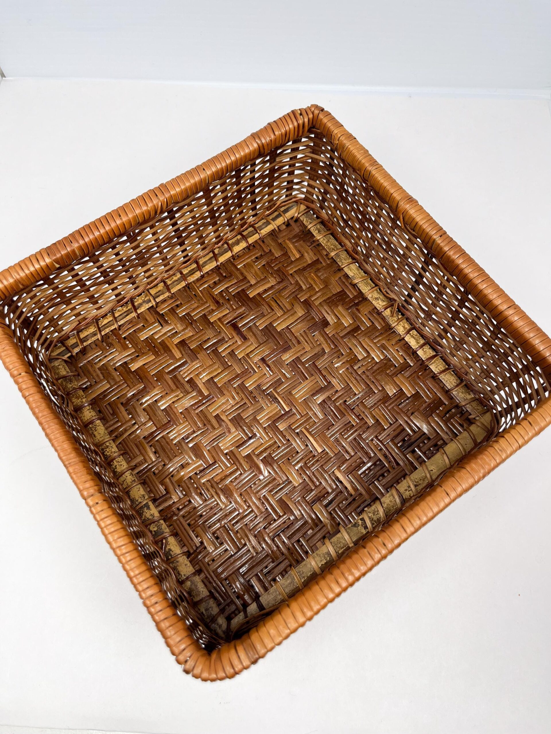 Vintage 90s wicker square basket