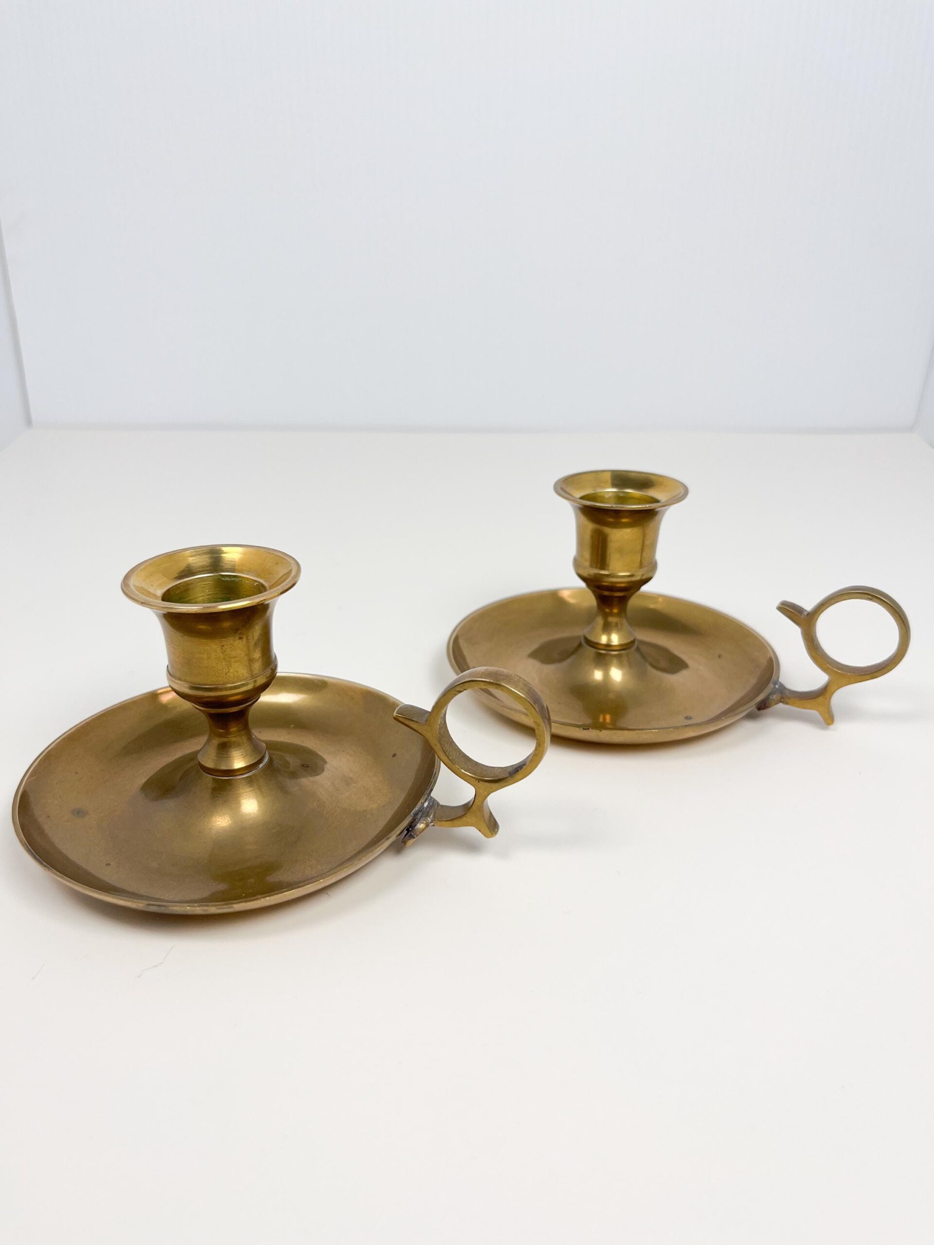 Vintage brass candlestick holders set with handle - including candles