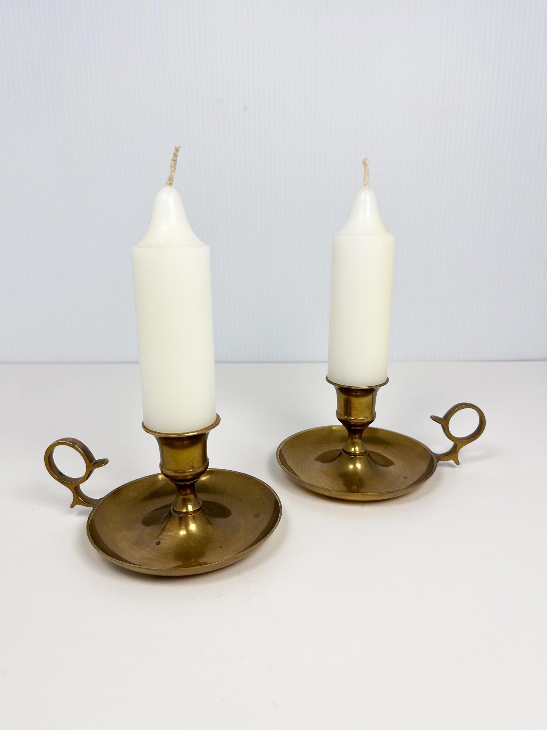 Vintage brass candlestick holders set with handle - including candles