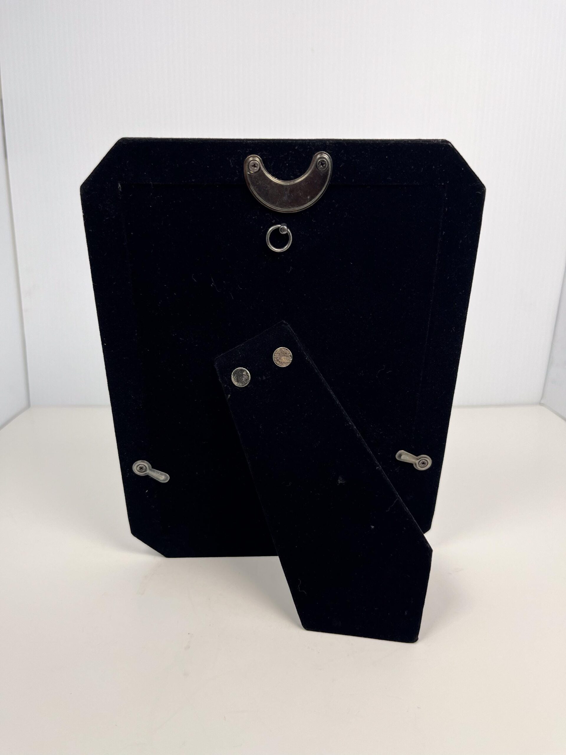 Vintage 80s/90s metallic and black picture frame