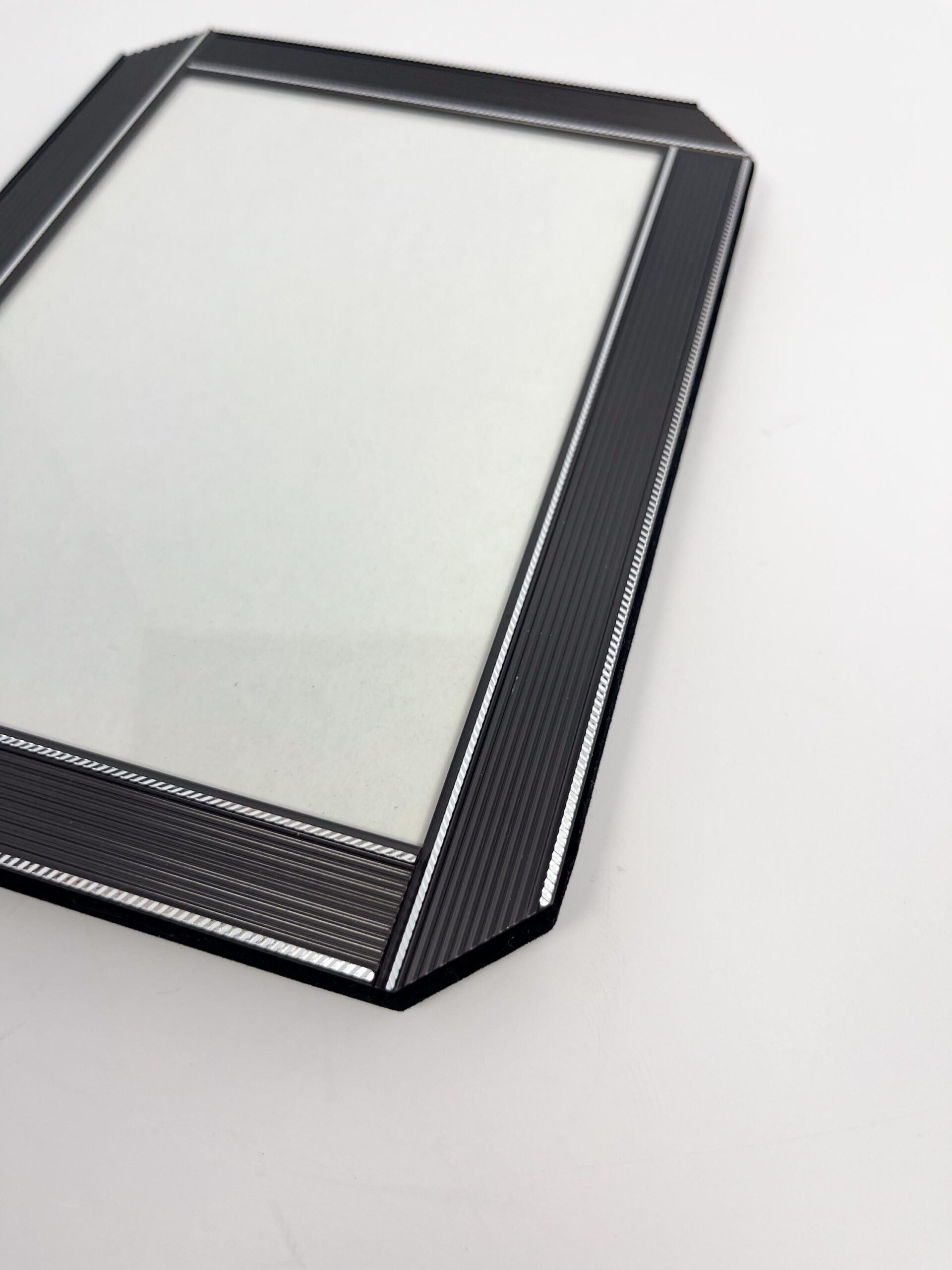 Vintage 80s/90s metallic and black picture frame