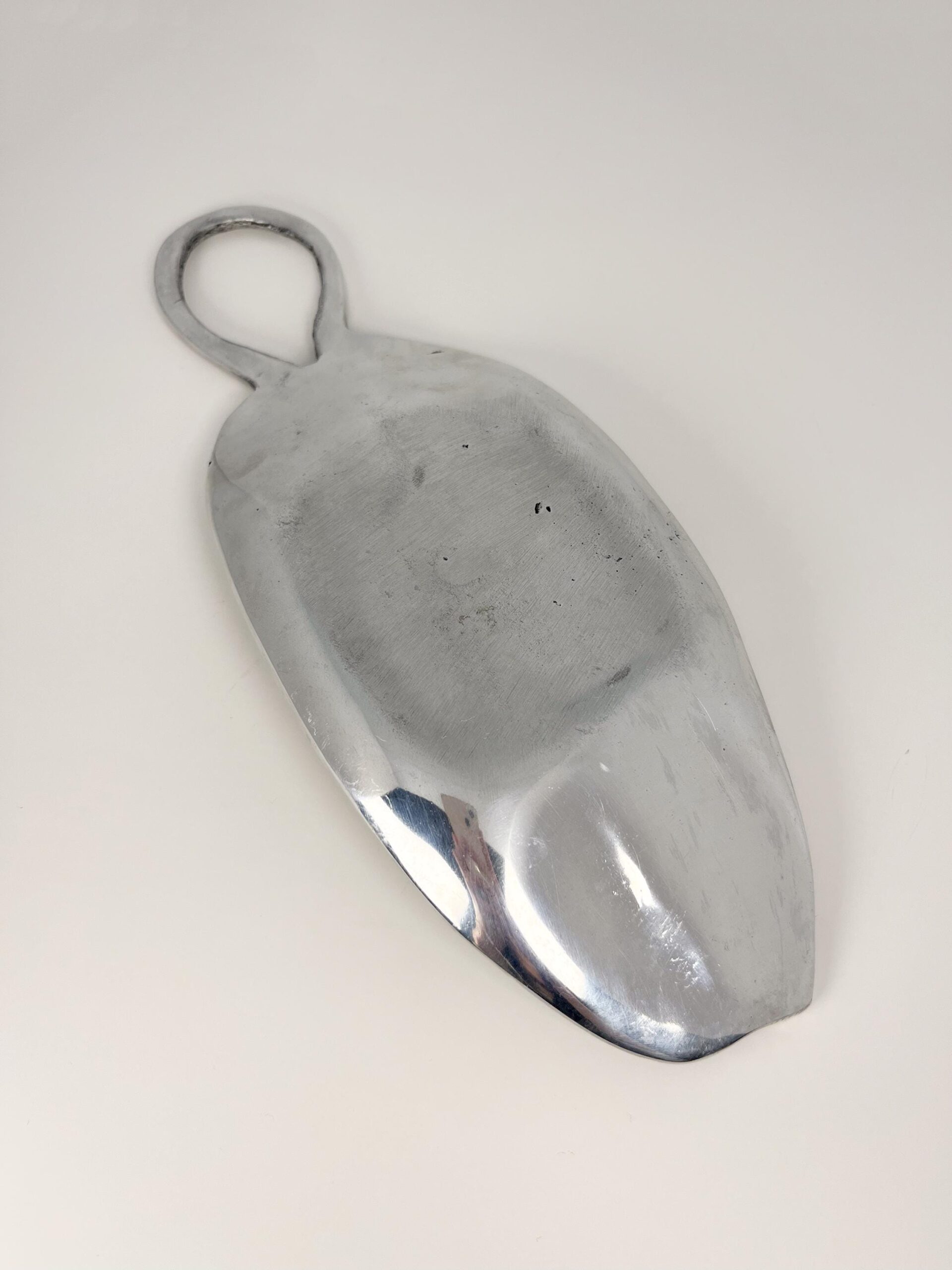 Vintage metal aluminum banana leaf tray - Arthur Court style