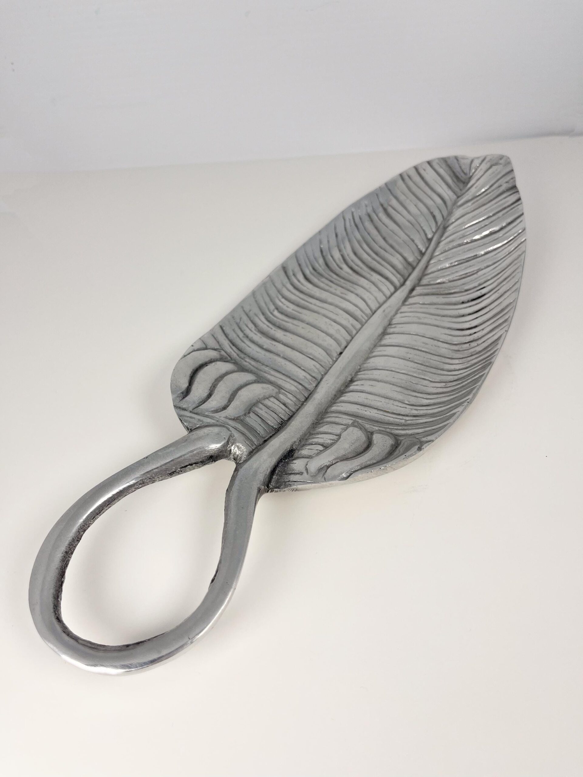 Vintage metal aluminum banana leaf tray - Arthur Court style