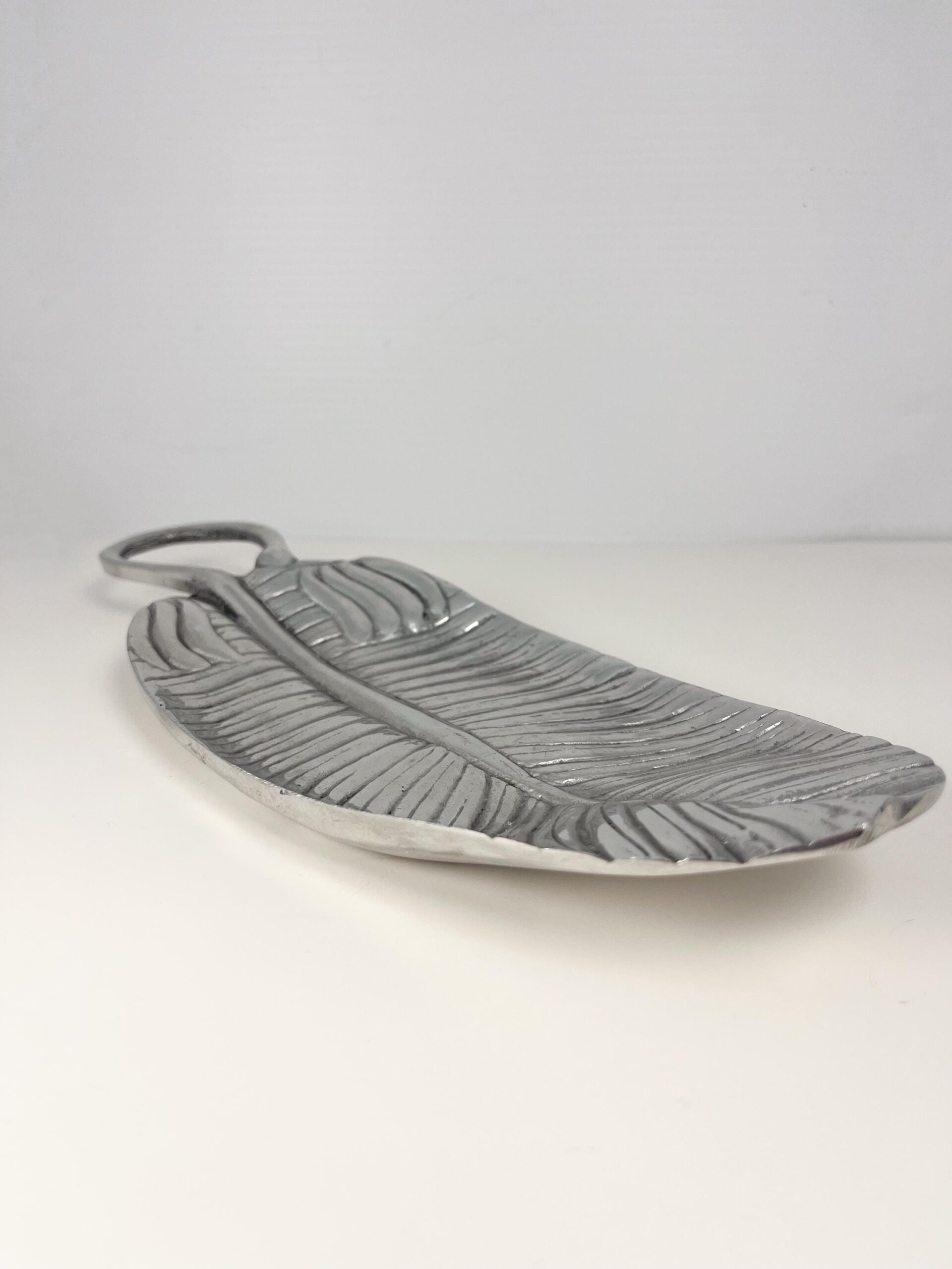 Vintage metal aluminum banana leaf tray - Arthur Court style