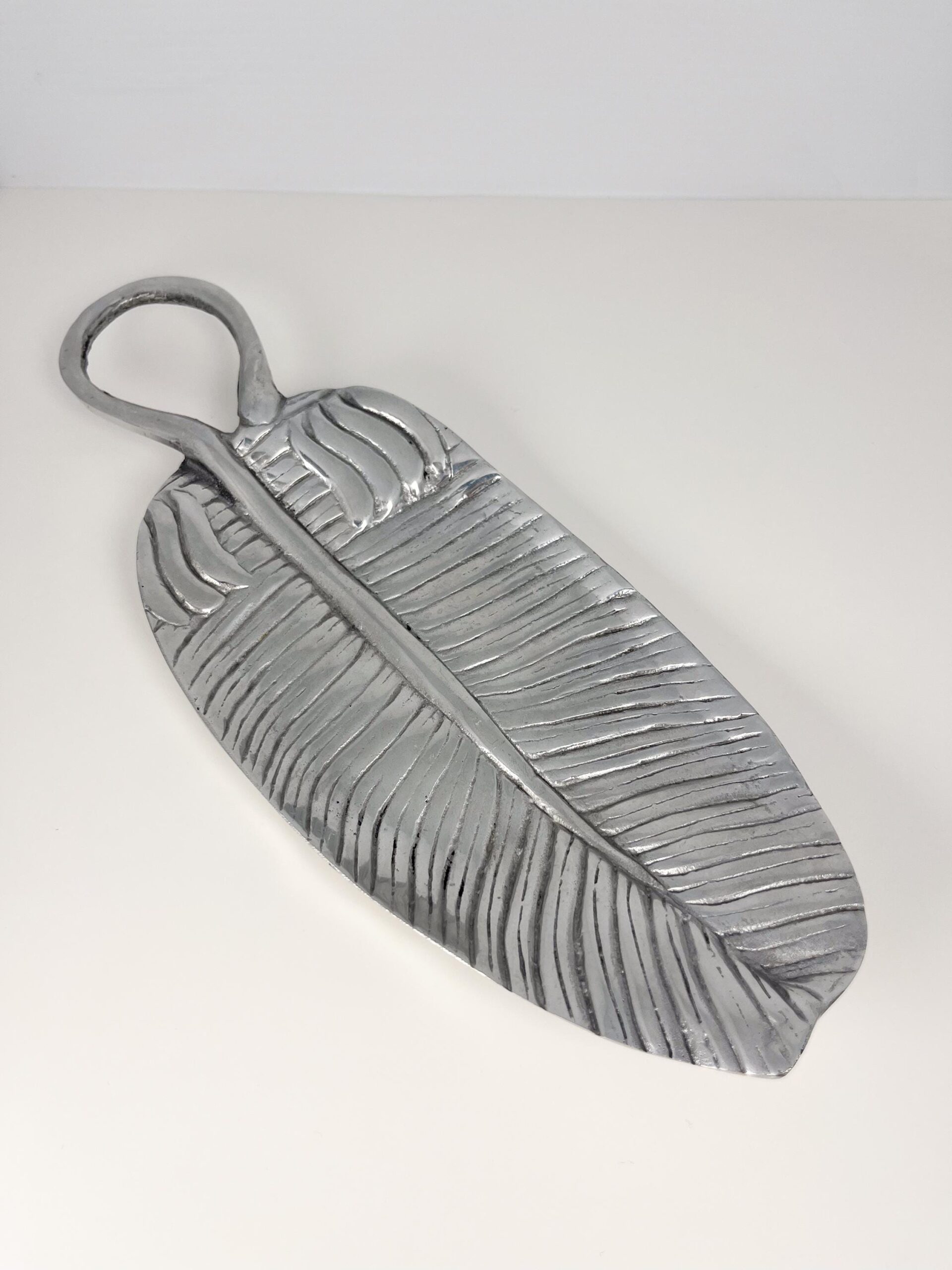 Vintage metal aluminum banana leaf tray - Arthur Court style