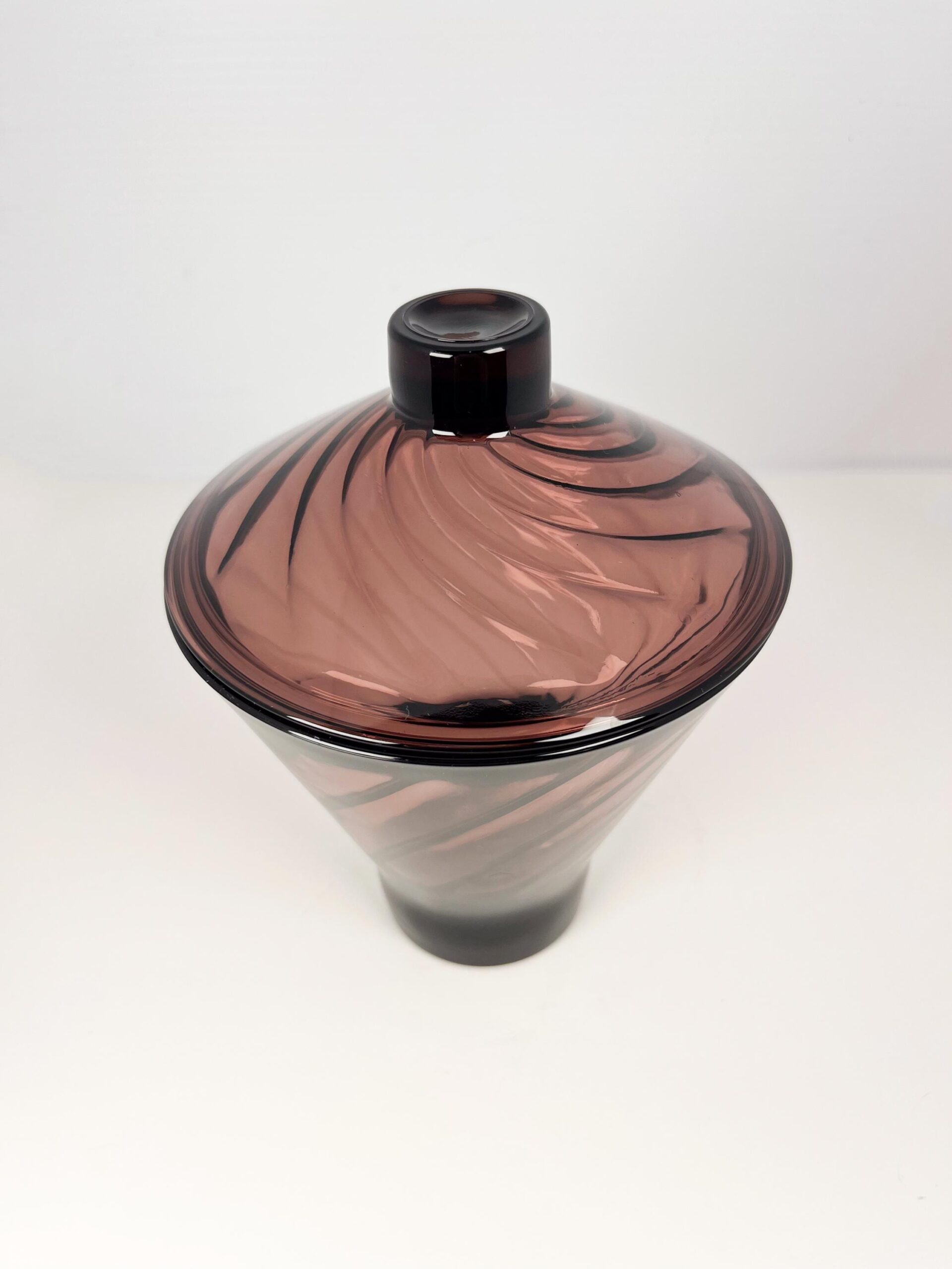 Hazel Atlas Moroccan Amethyst dish with lid - mid century purple swirl glass candy jar