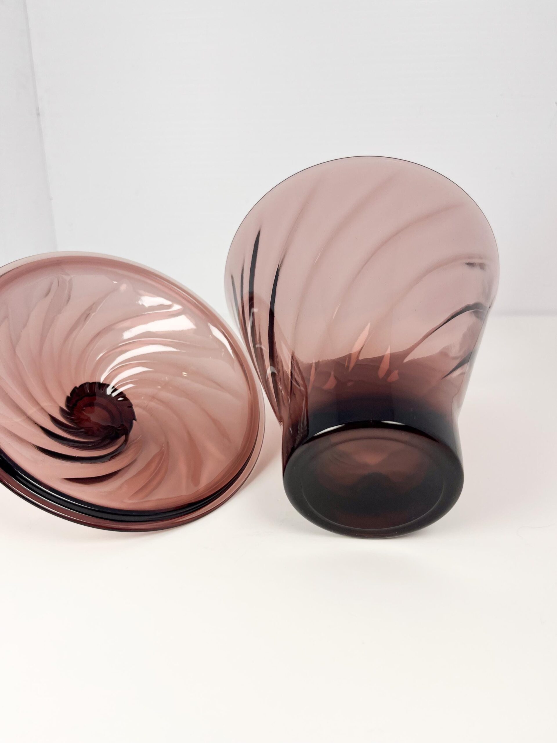 Hazel Atlas Moroccan Amethyst dish with lid - mid century purple swirl glass candy jar
