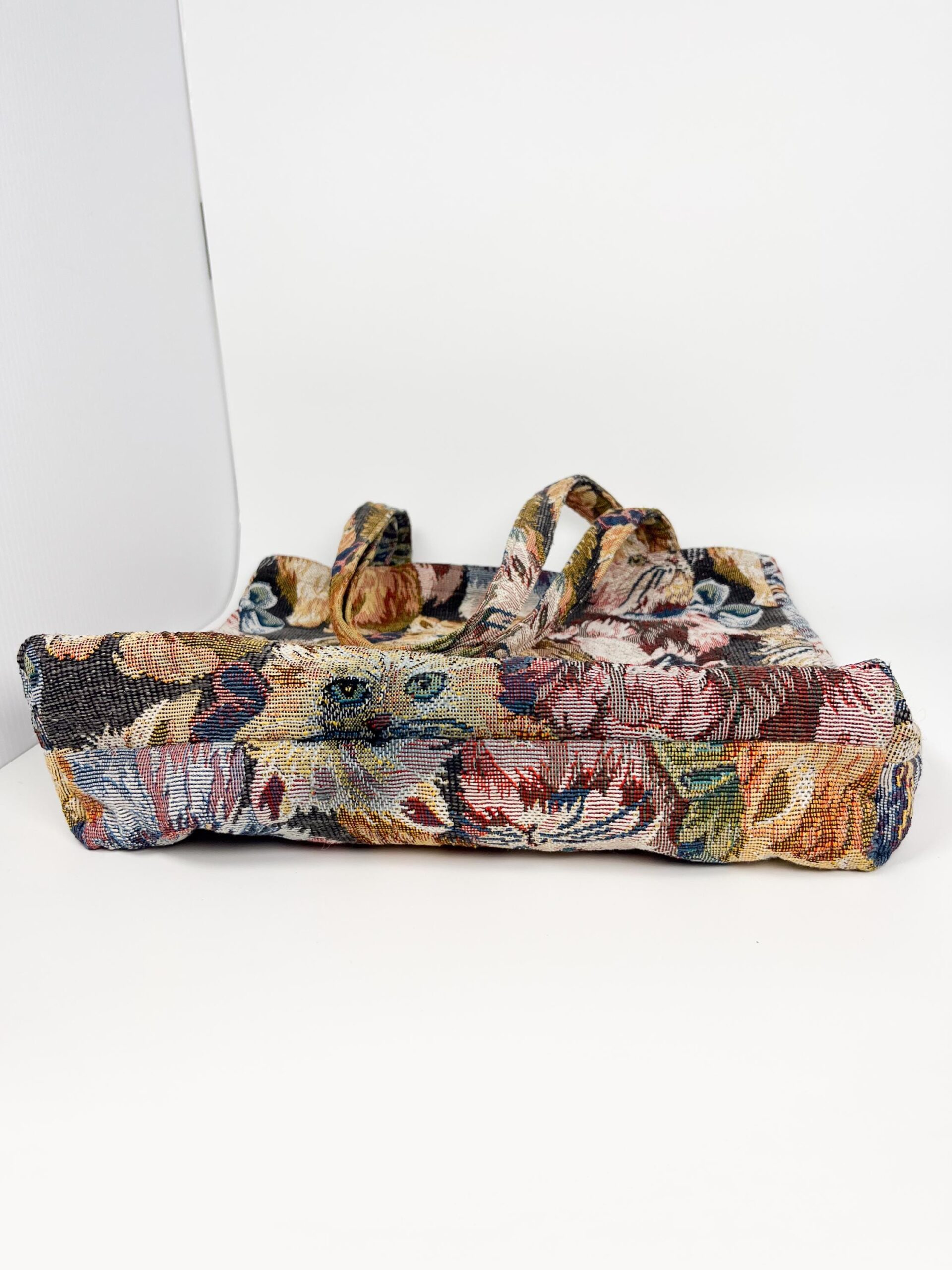 Vintage cat woven tapestry tote bag